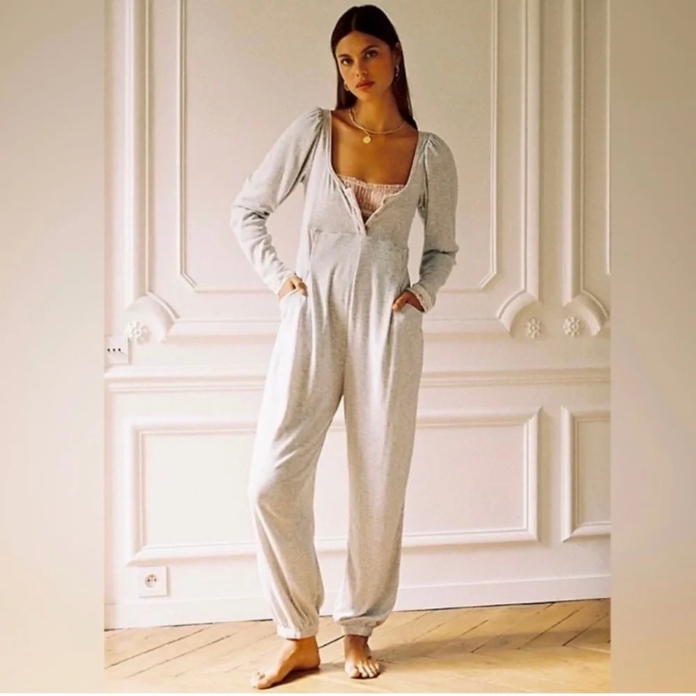 *NWOT* FREE PEOPLE ON POINT ROMPER - Picture 2 of 5